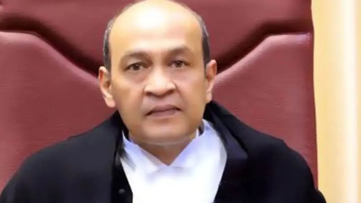 justice-yashwant-varma-takes-oath-as-allahabad-high-court-judge-amid-cash-recovery-row