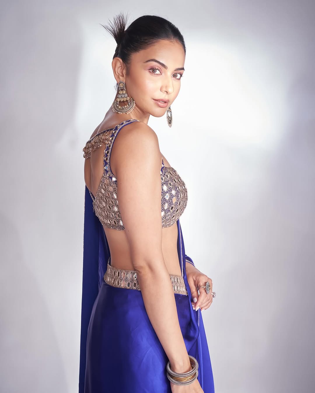 rakul preet backless blouse