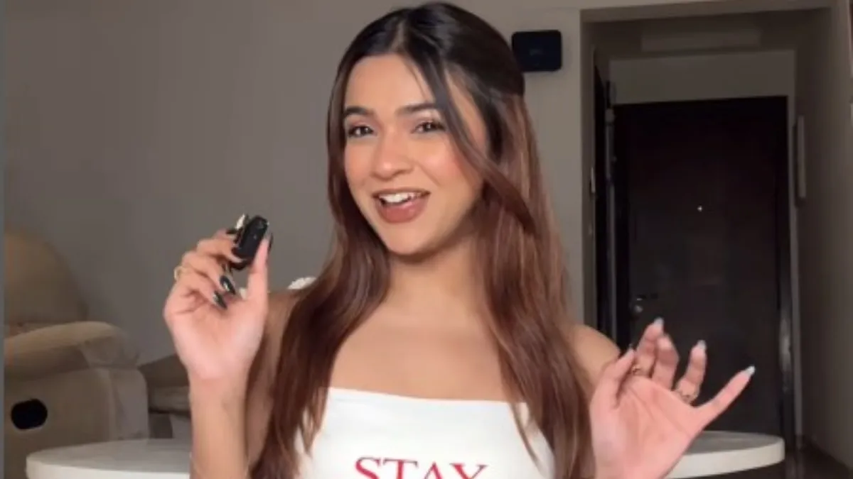 apoorva-mukhija-aka-the-rebel-kid-gets-emotional-in-first-youtube-video-on-india-got-latent-controversy-have-learned-my-lesson