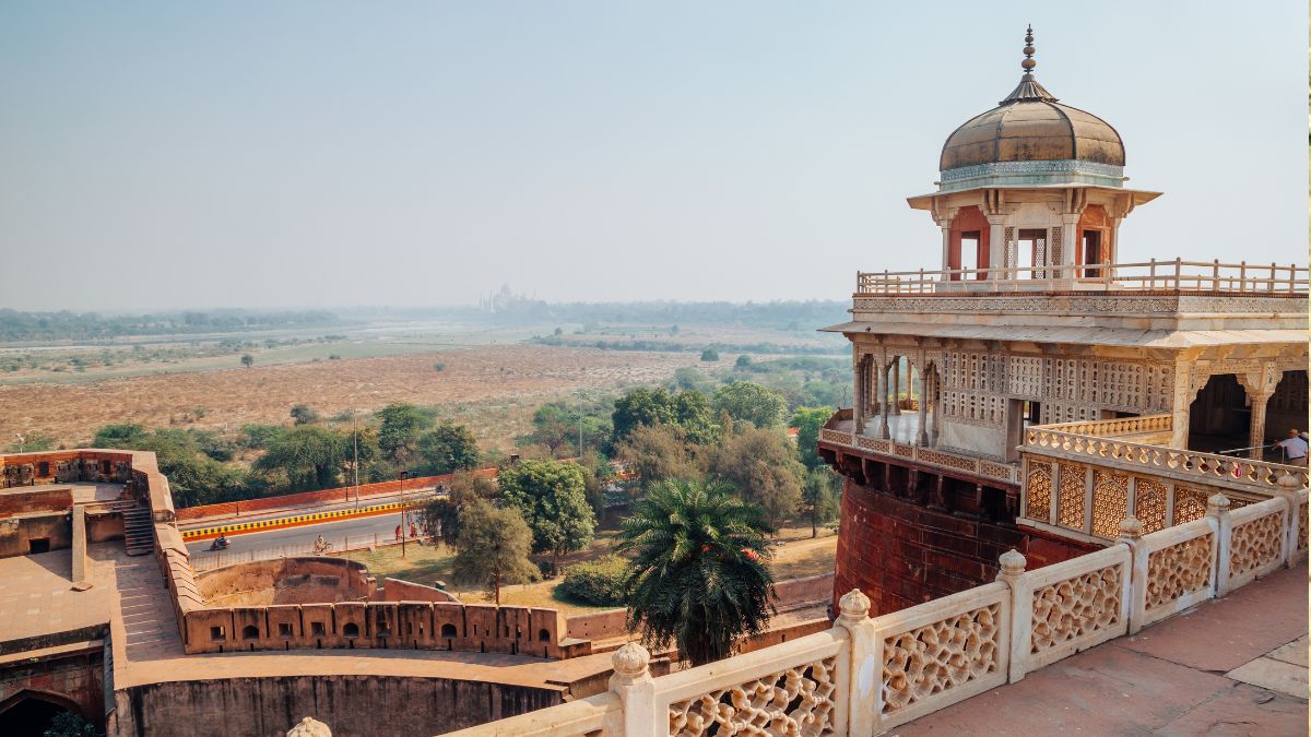 new-agra-master-plan-unveiled-yeida-plans-to-house-14-lakh-people-create-8-lakh-jobs-in-urban-centre