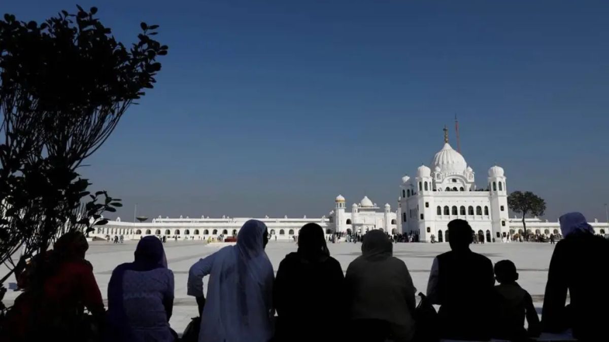 pakistan-issues-record-number-of-visas-to-indian-nationals-in-historic-move-why