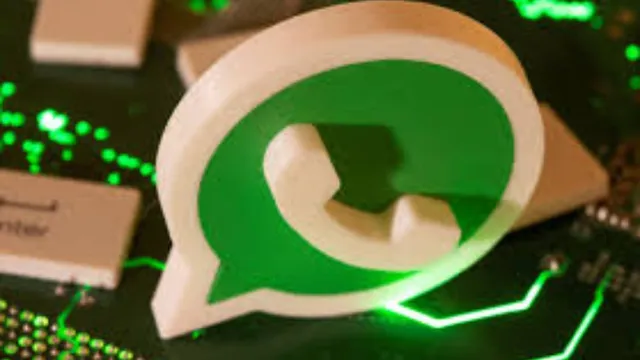 new-whatsapp-update-lets-you-lock-backups-with-fingerprint-or-face-id