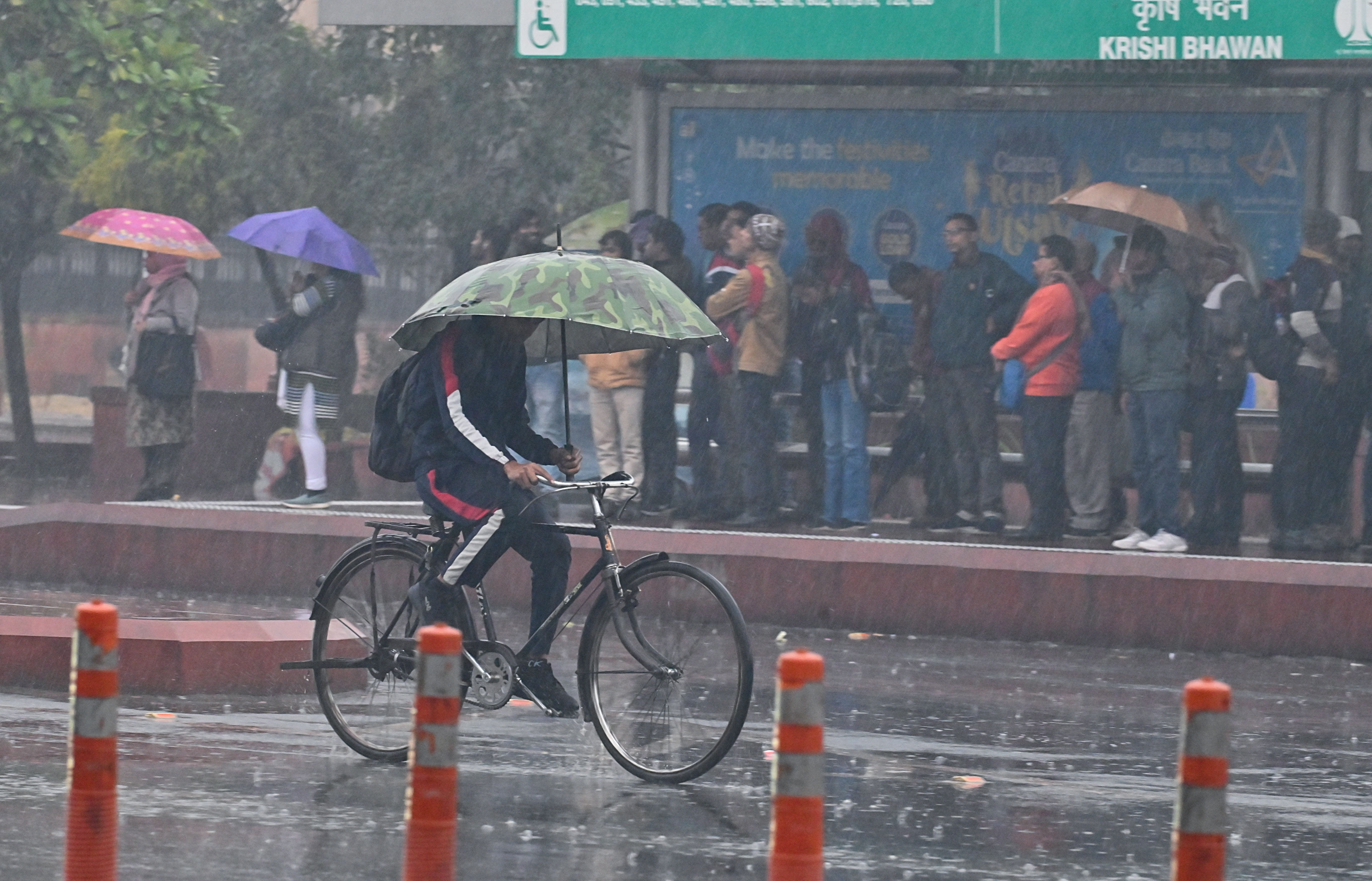 delhi rain weather