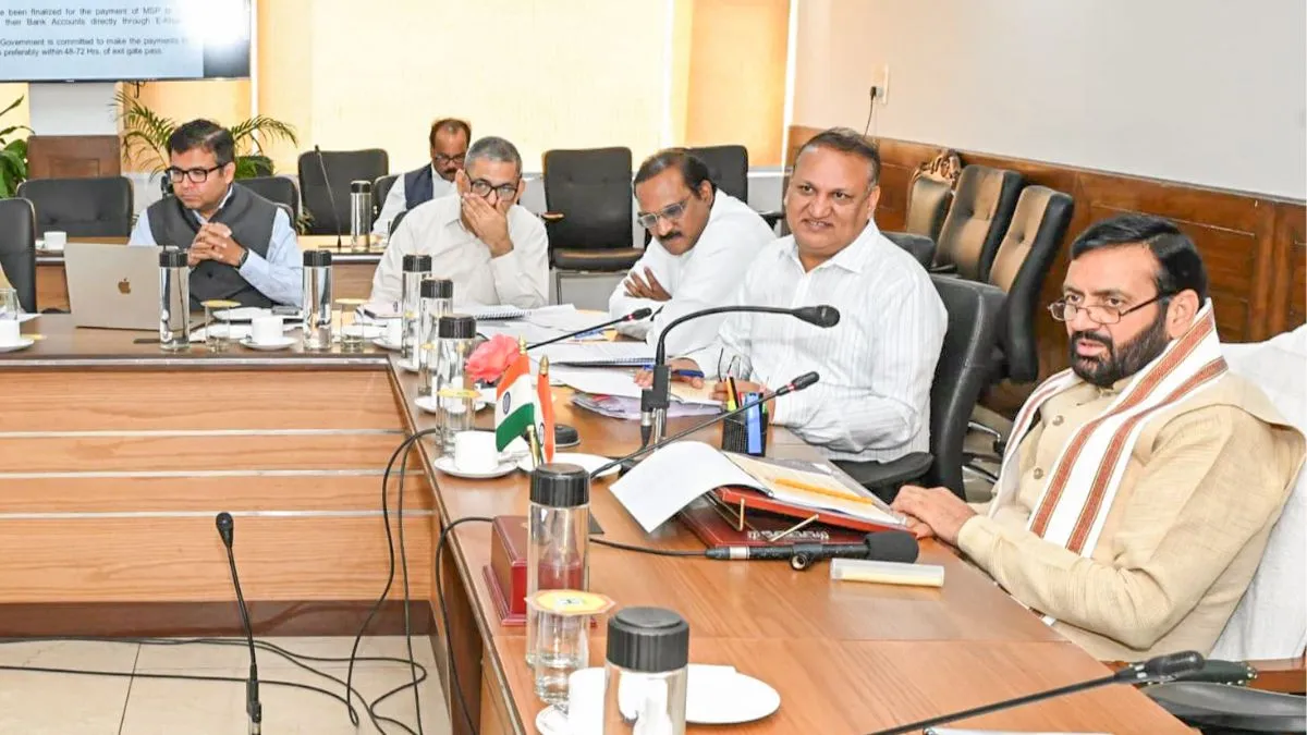 global-city-project-in-gurugram-saini-govt-seeks-feedback-on-proposed-minicity-developers-highlight-traffic-jam