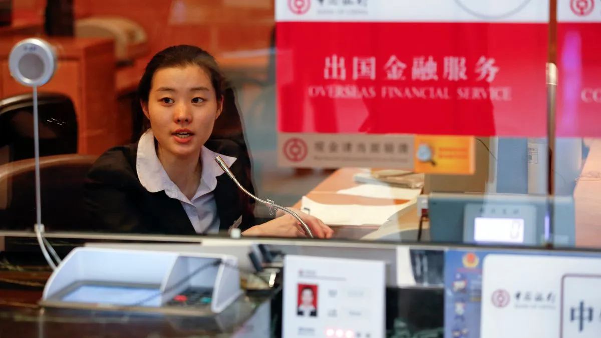 chinese-woman-fired-for-leaving-just-sixty-seconds-early-court-says-unjustified-orders-payout