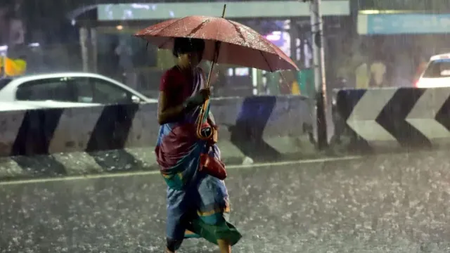 chennai-weather-city-to-witness-light-rain-on-april-16-imd-issues-yellow-alert-for-four-tamil-nadu-districts-tirupur-dindigul-virudhunagar-tenkasi-forecast