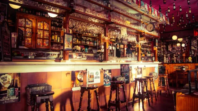 dry-day-in-delhi-liquor-shop-closed-on-april-18-heres-why