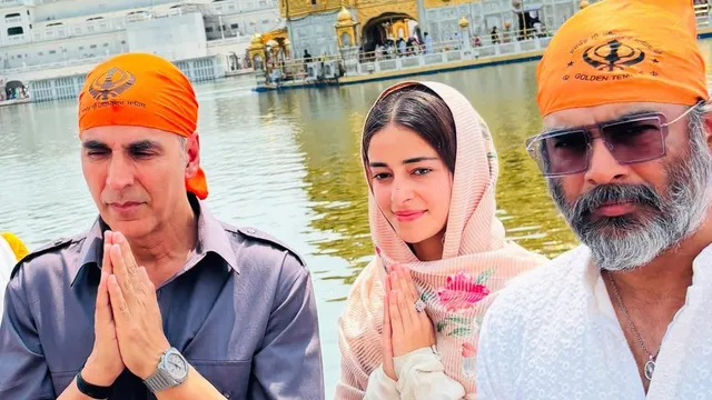akshay-kumar-ananya-panday-and-r-madhavan-offer-prayers-at-golden-temple-ahead-of-kesari-chapter-2-release