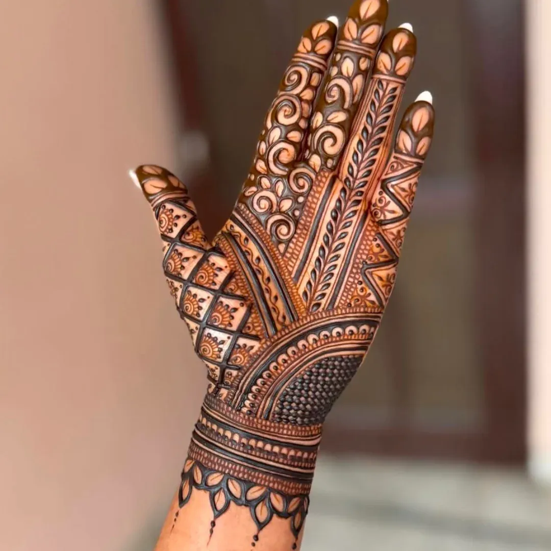 Geometic Mehndi Design