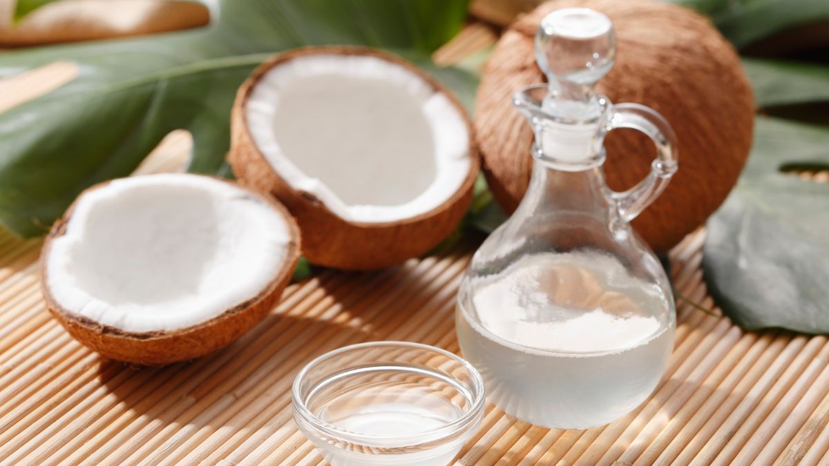 6 Kitchen Ingredients To Get Rid Of Sunburn This Summer; Oatmeal, Honey
