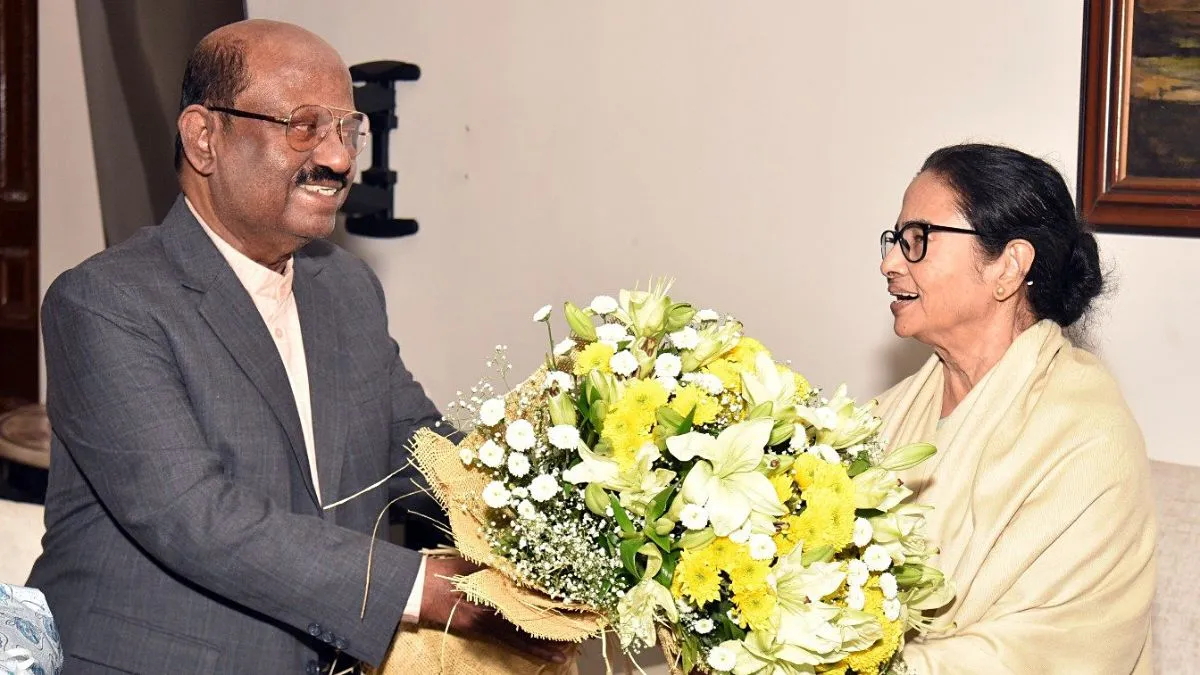 pls-allow-some-more-time-mamata-banerjee-urges-bengal-guv-to-postpone-his-visit-to-violencehit-murshidabad-cites-sit-probe