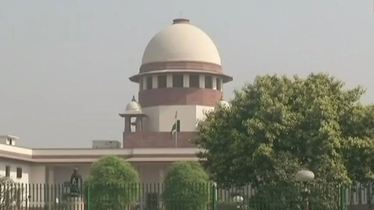 big-relief-to-sacked-bengal-teachers-as-sc-allows-untainted-staff-to-continue-till-fresh-selections-sets-deadline