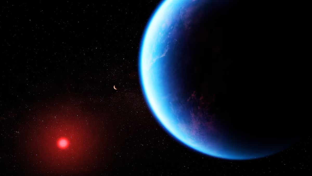 An artist's concept shows what exoplanet K2-18 b could look like based on science data.