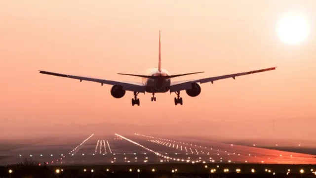 delhi-weather-flight-delays-expected-amid-rain-thunderstorm-warnings-in-capital-igi-airport-issues-advisory