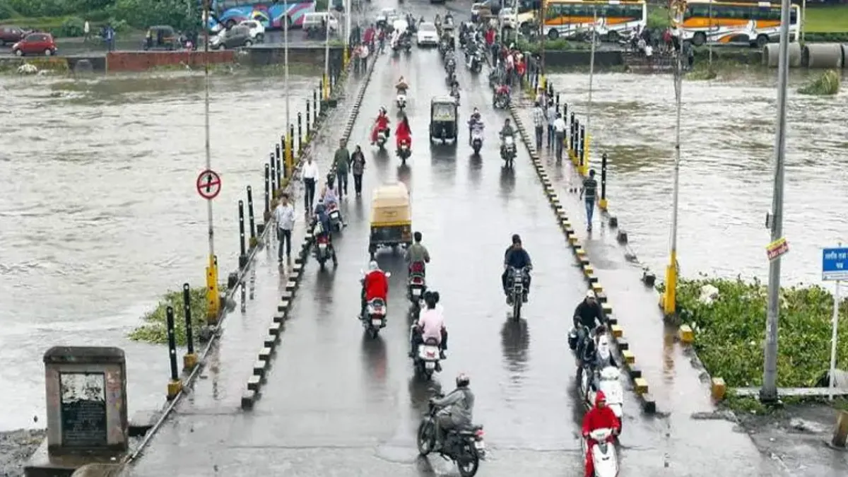 pune-news-bhide-bridge-closed-until-june-6-for-metro-footbridge-construction-know-alternate-routes