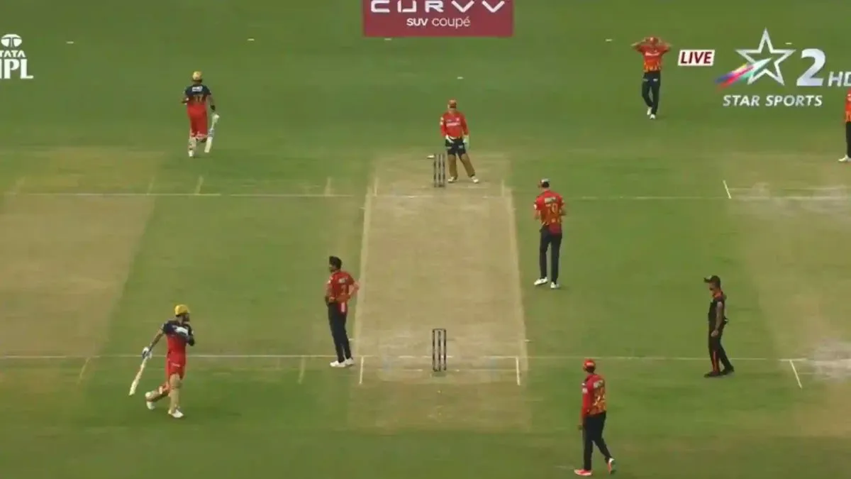 punjab-kings-vs-royal-challengers-bengaluru-match-scorecard-ipl-2025-virat-kohli-makes-devdutt-padikkal-run-four-runs-in-unbearable-heat-against-punjab-shows-unbelievable-fitness-at-36-watch