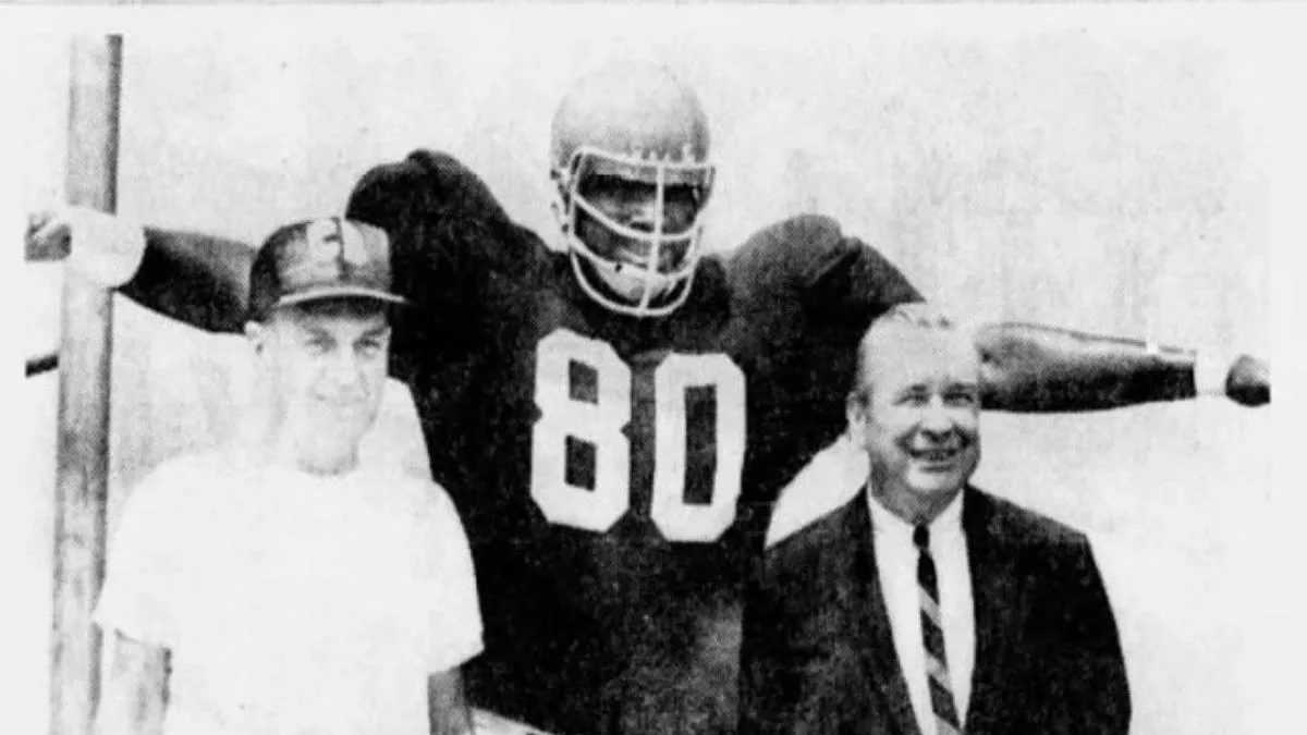 from-richard-sligh-to-trent-brown-taking-a-look-at-top-10-tallest-players-in-nfl-history