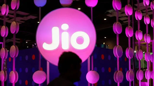 best-jio-5g-mobile-recharge-plans-with-unlimited-data-picks-for-april-2025