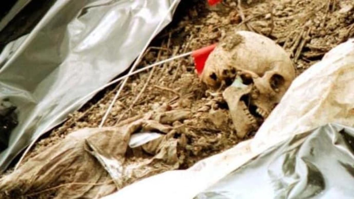 tokyo-horror-son-keeps-fathers-body-in-wadrobe-for-two-years-to-avoid-funeral-costs