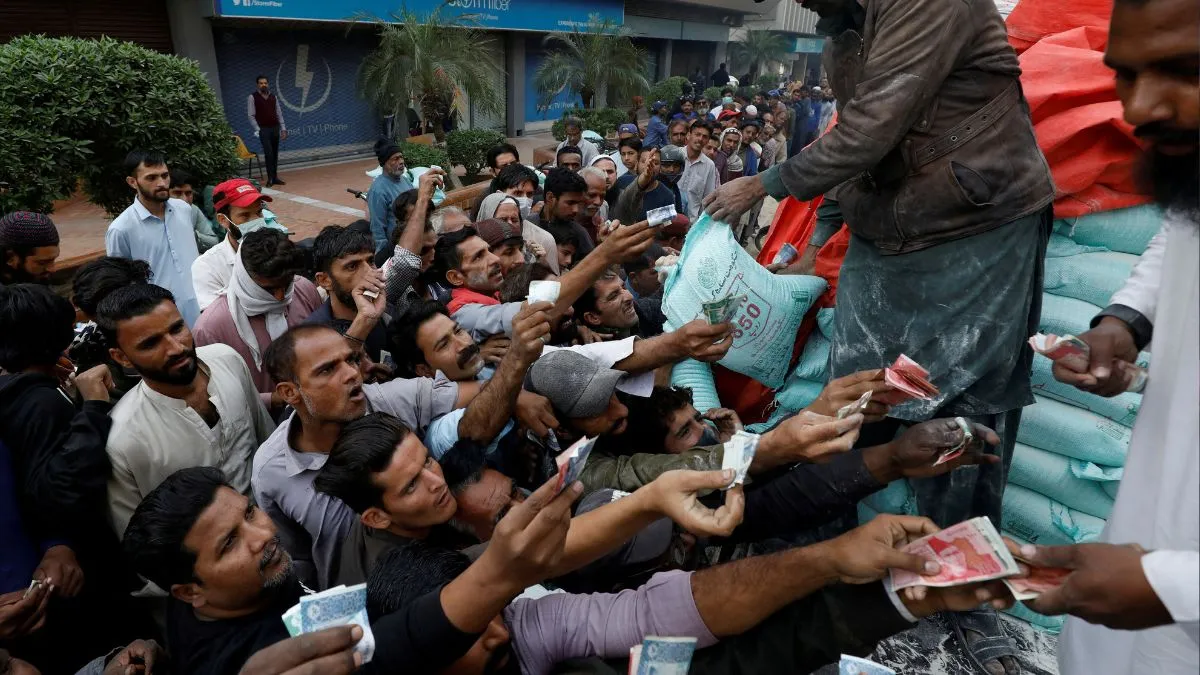 chicken-at-rs-800kg-rice-at-340kg-can-pakistans-struggling-economy-handle-a-war-with-india
