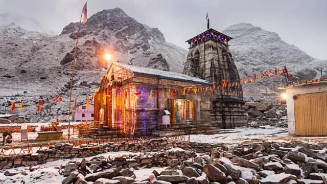 char-dham-yatra-2025-panchmukhi-idol-begins-journey-to-shrine-ahead-of-temple-opening-on-may-2