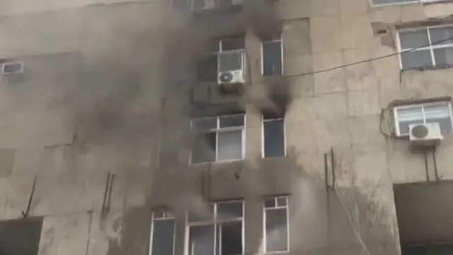 ghaziabad-fire-breaks-out-in-mall-at-rajnagar-district-centre-fire-tenders-on-spot-breaking