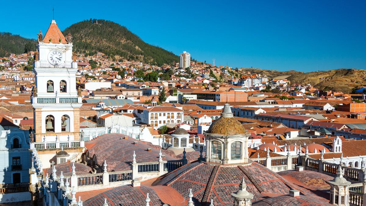 top 10 coldest countries to visit when its summer in india (5)