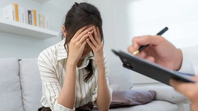 expert-recommended-strategies-to-prioritise-your-mental-health-in-a-stressful-world