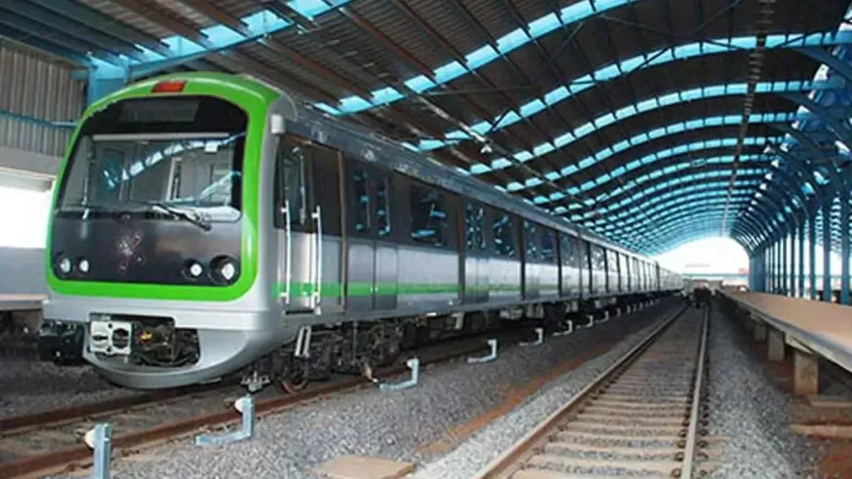 kolkata-metro-green-line-east-west-metro-corridor-receives-cmrs-approval-esplanade-sealdah-stretch-functioning