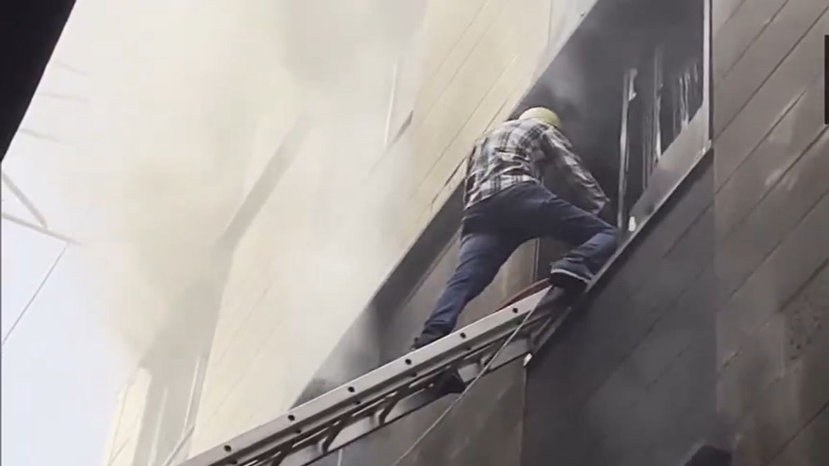 ajmer-fire-four-killed-after-fivestorey-hotel-catches-flame-guests-jump-off-windows-to-escape