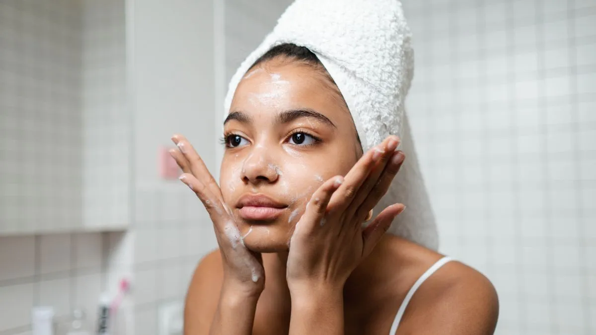5-morning-summer-skincare-tips-before-9-am-to-guarantee-an-all-day-facial-glow