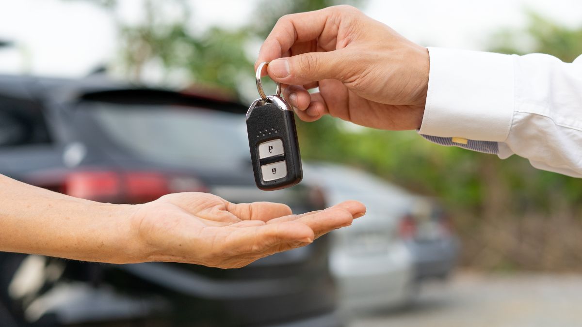 vehicle-sales-in-april-2025-toyota-mg-motors-reports-gain-hyundai-sales-decline