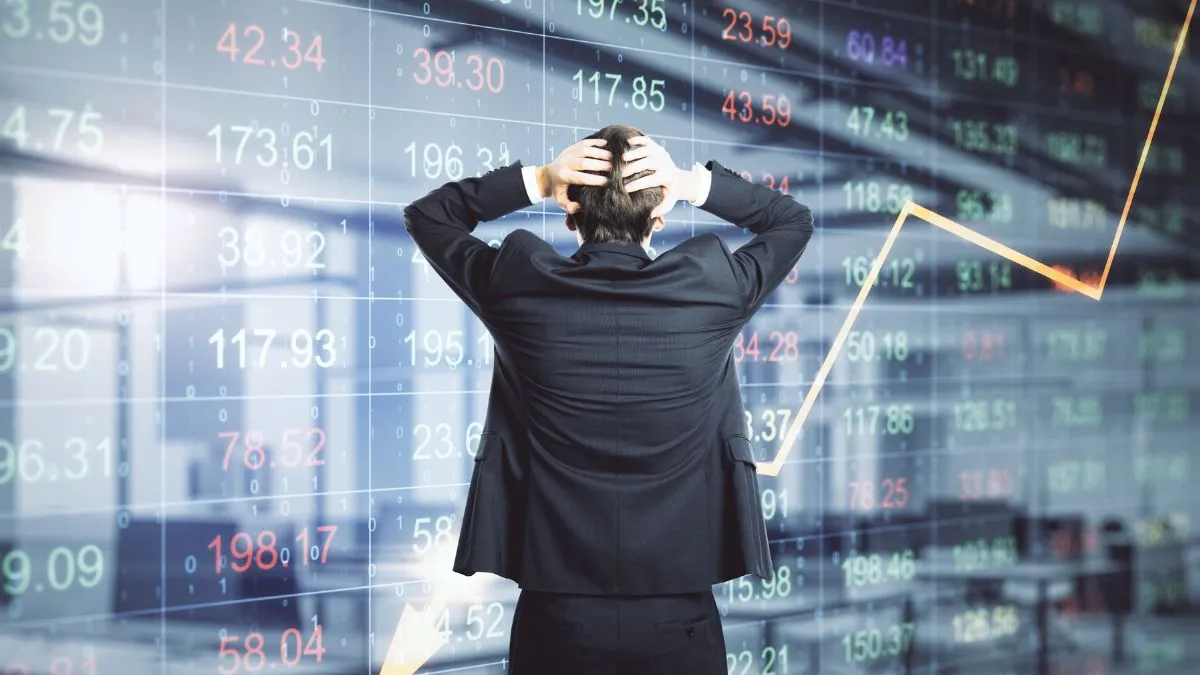 pune-businessman-loses-rs-43-lakh-to-fraudsters-promising-high-stock-market-investment-returns