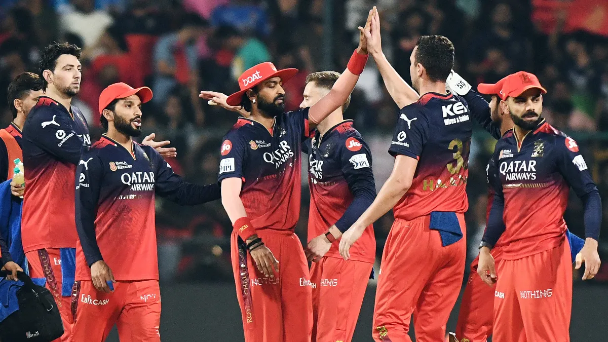 virat-kohli-hilariously-trolls-young-rcb-teammate-swastik-chikara-says-he-does-not-leave-me