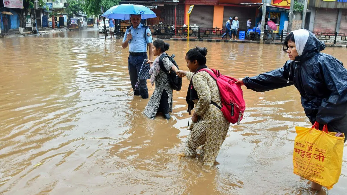 gurugram-weather-waterlogging-gurgaon-heavy-rains-brings-city-to-halt-water-park