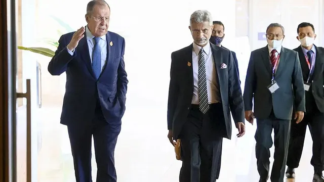 russia-backs-indias-stance-on-kashmir-pushes-for-bilateral-resolution-with-pakistan-per-simla-agreement