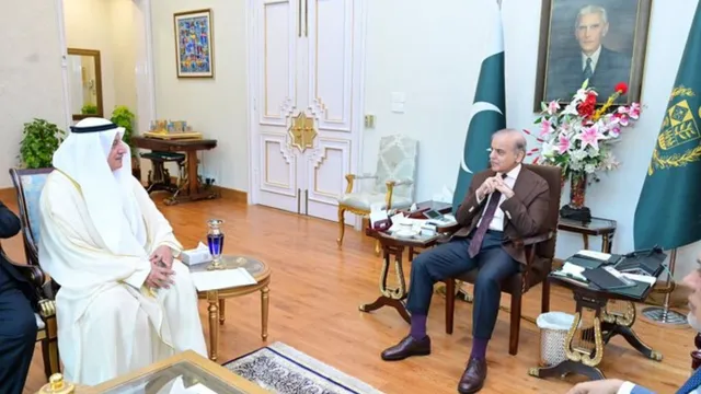 shehbaz-sharif-seeks-muslim-nations-support-amid-rising-indiapakistan-tensions-over-pahalgam-attack-reports