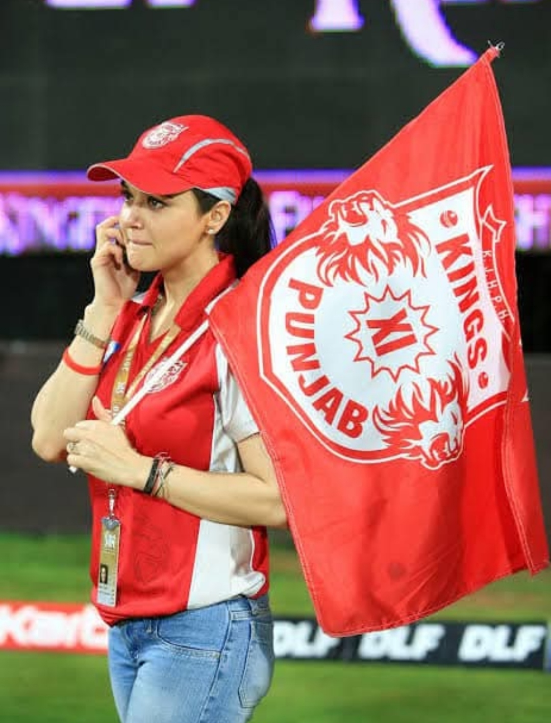 Bollywood celebrities who own a sports team. 3