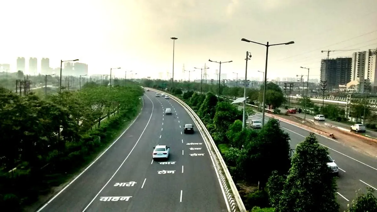 noida-greater-noida-expressway-to-get-major-road-safety-upgrade-with-new-features-check-full-list