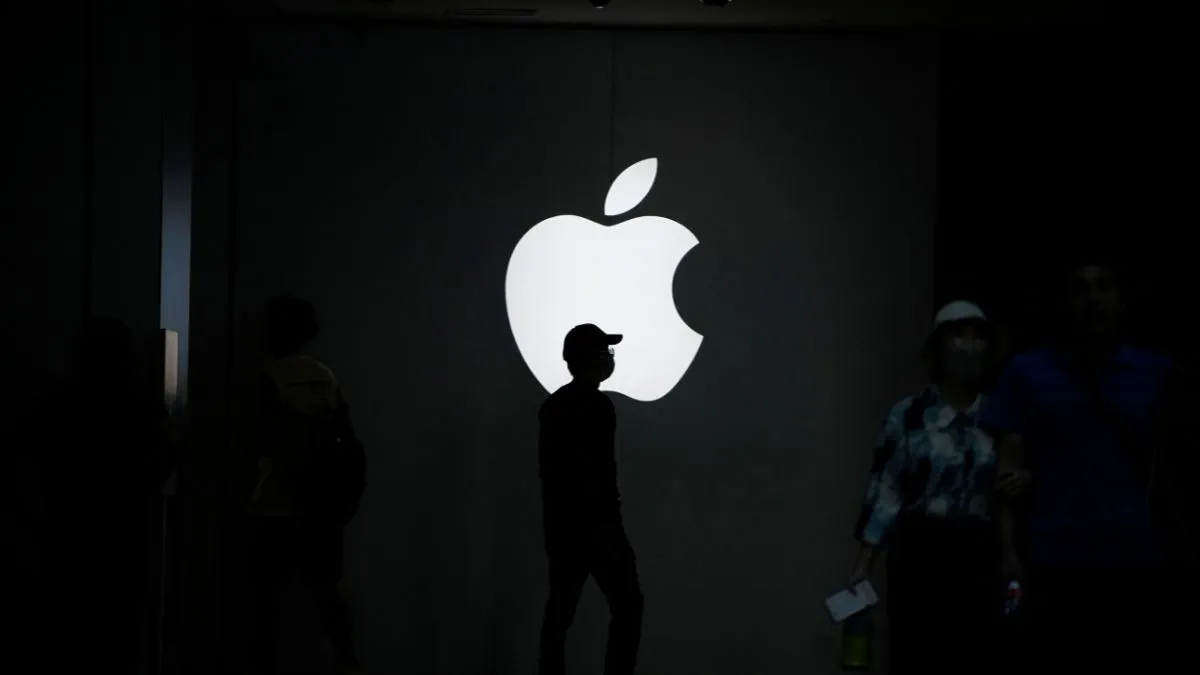 iphone-18-pro-to-feature-underdisplay-face-id-claims-trusted-leaker