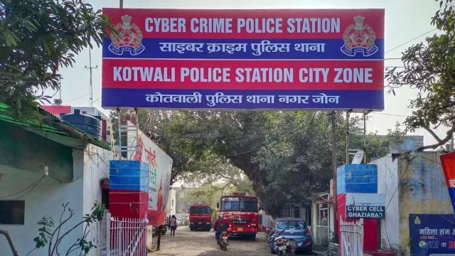 ghaziabad-cyber-crime-rs-22-lakh-lost-daily-to-scams-in-district-police-recover-quarter-of-fraud-amount