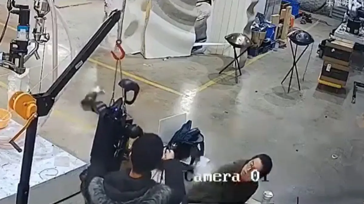robot-attacks-worker-during-testing-in-china-internet-reacts-to-viral-video-and-so-it-begins