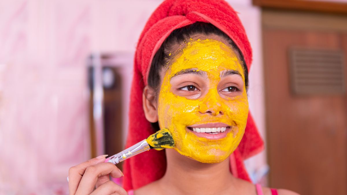Gram Flour Face Pack