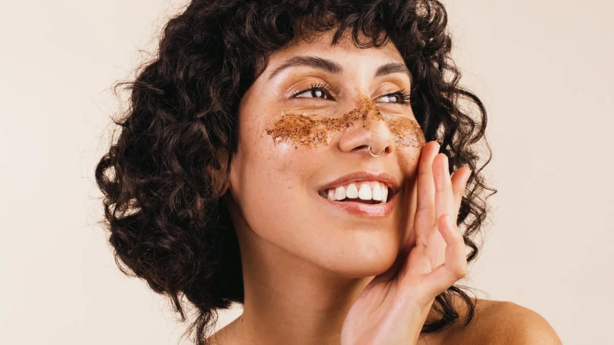 5-everyday-kitchen-ingredients-that-work-as-powerful-exfoliants-to-boost-glow
