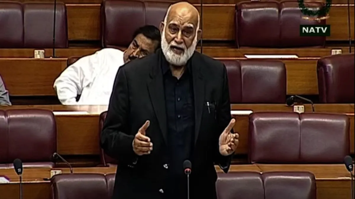 pakistani-mp-tahir-iqbal-breaks-down-in-parliament-after-losing-hope-on-its-military-urges-allah-for-safety-watch