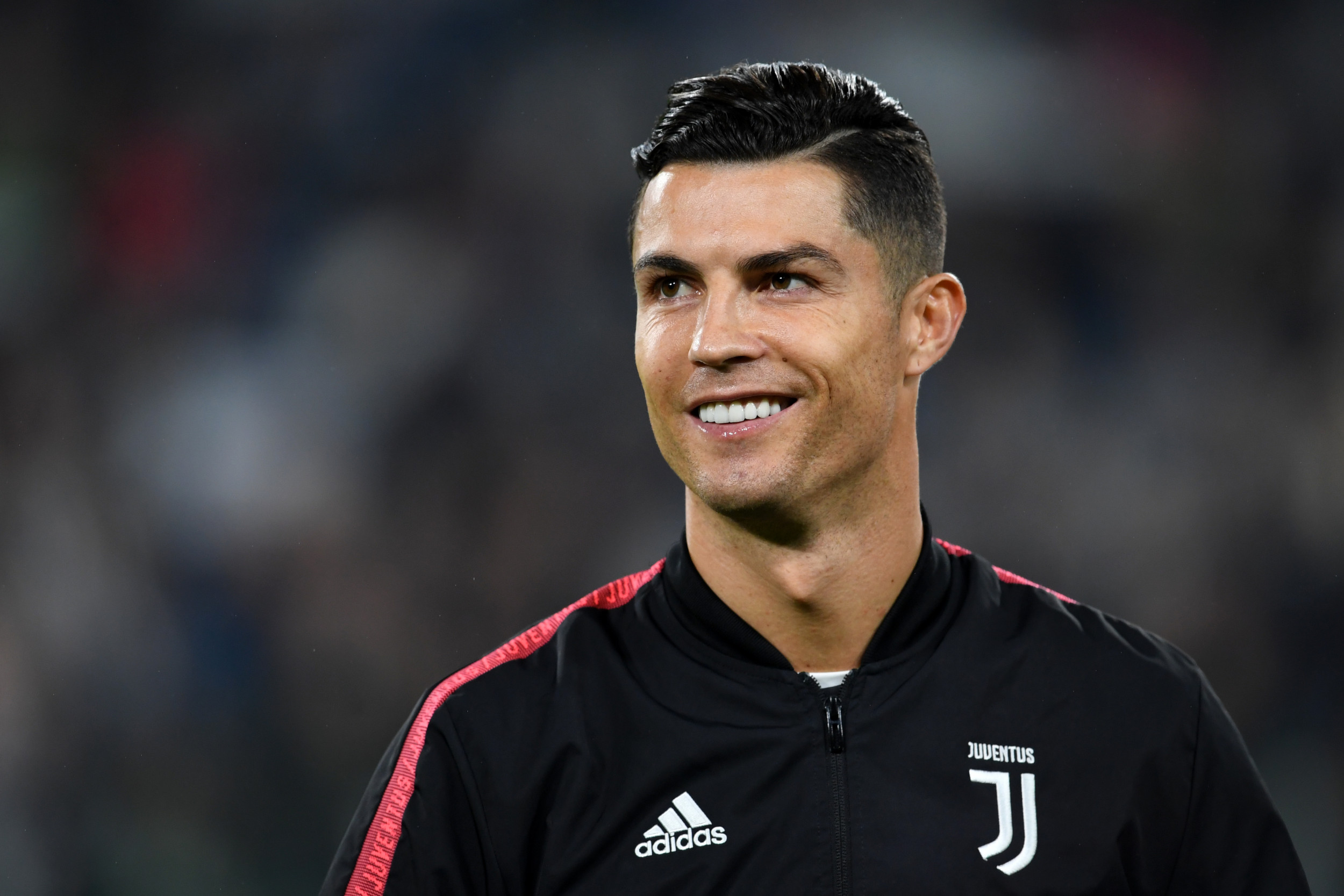 how much does cristiano ronaldo