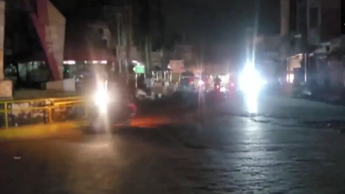 blackouts-reported-across-11-cities-after-pakistan-attacks-on-multiple-locations