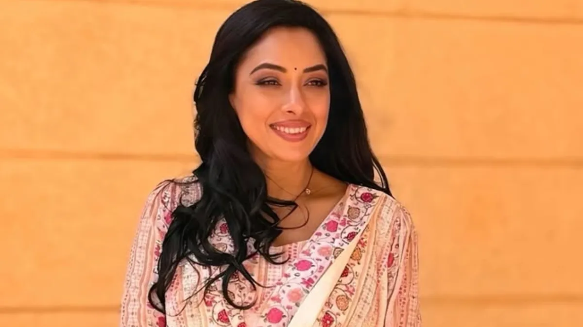 anupamaa-rupali-ganguly-slams-pakistani-fans-for-unfollowing-her-first-ask-your-government-to-stop-terrorism