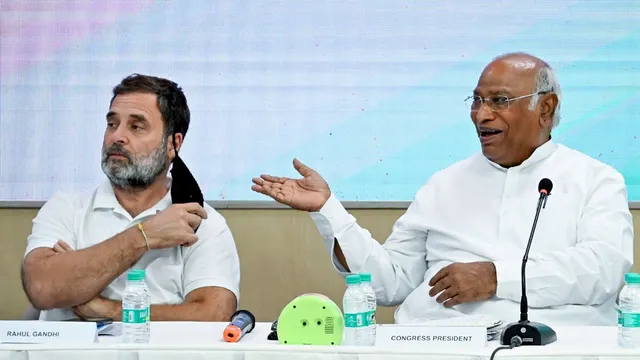 rahul-gandhi-mallikarjun-kharge-urge-pm-modi-to-convene-special-parliament-session-to-discuss-pahalgam-operation-sindoor