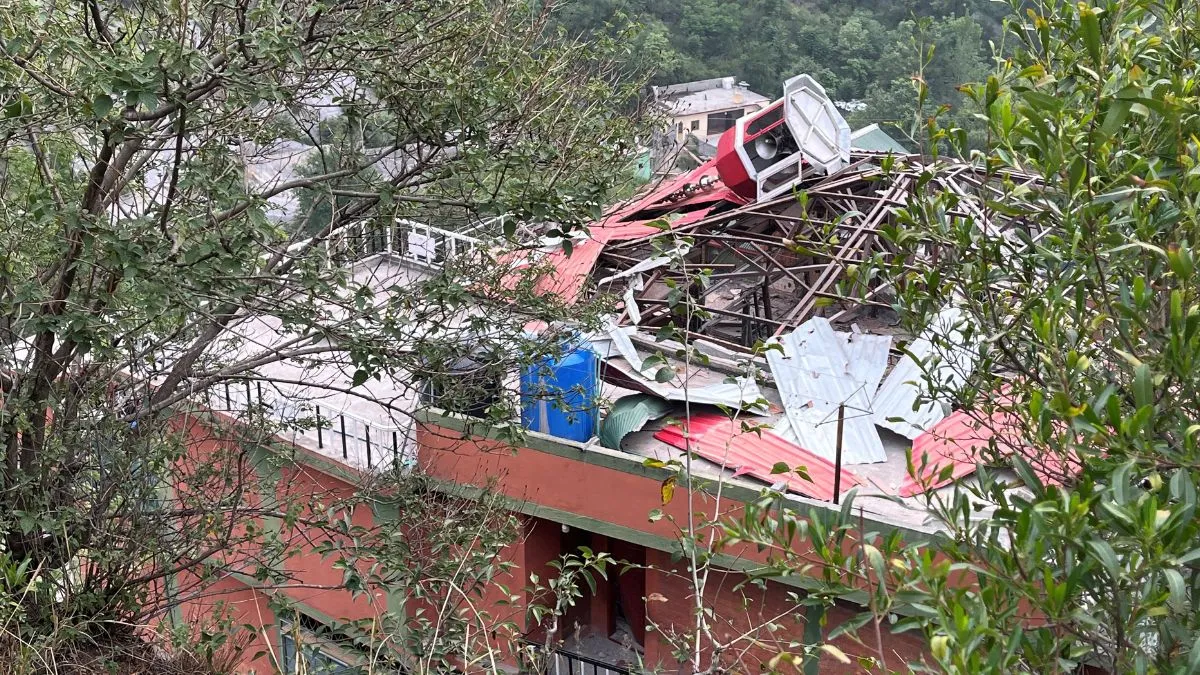 pakistan-acknowledges-jet-damage-in-bizarre-response-after-indias-claim-of-downing-paf-aircraft